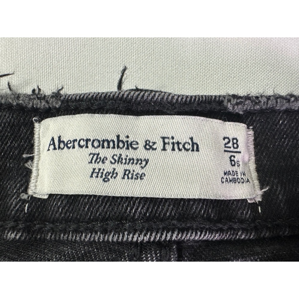 Abercrombie & Fitch The Skinny High Rise Jeans Black Distressed Raw Hem Size 6S - Picture 3 of 9